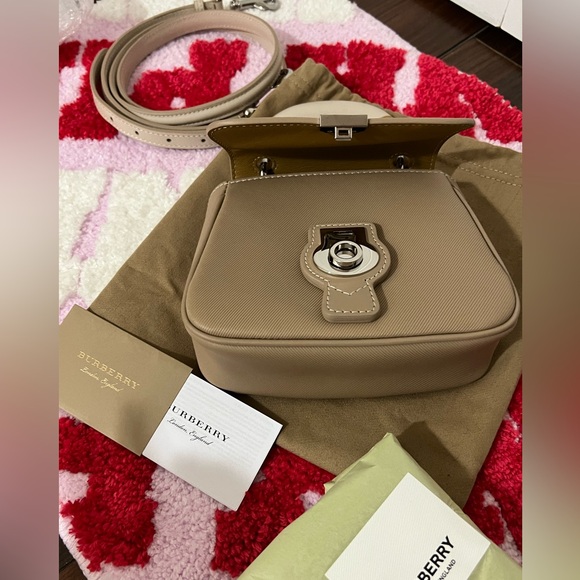 Authentic BURBERRY Mini Top Bag - Picture 4 of 17